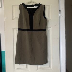Kasper Olive Green Sleeveless Sheath Dress with Black Accents
